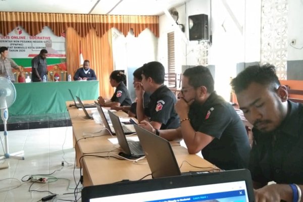 Tingkatkan Kualitas SDM, BAWASLU Kota Sorong Adakan Evaluasi PPNPNS