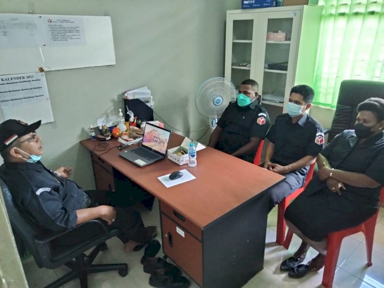 13 Staf Bawaslu Kota Sorong Mengikuti Tes Wawancara