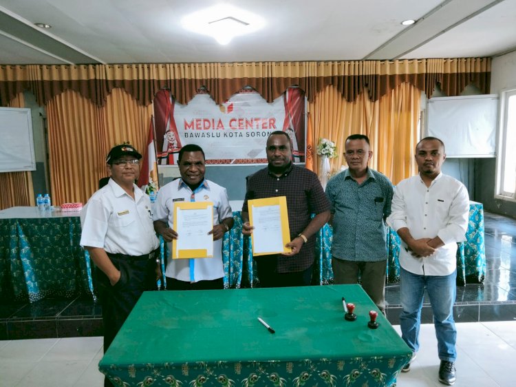 Bawaslu dan Diskominfo Kota Sorong Jalin Kerja sama Penandatangan Nota Kesepahaman / MoU