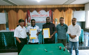 Bawaslu dan Diskominfo Kota Sorong Jalin Kerja sama Penandatangan Nota Kesepahaman / MoU